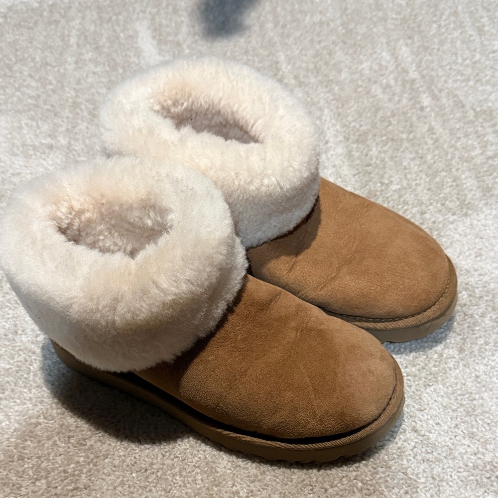 UGG Tan Boots with Cream Fur
